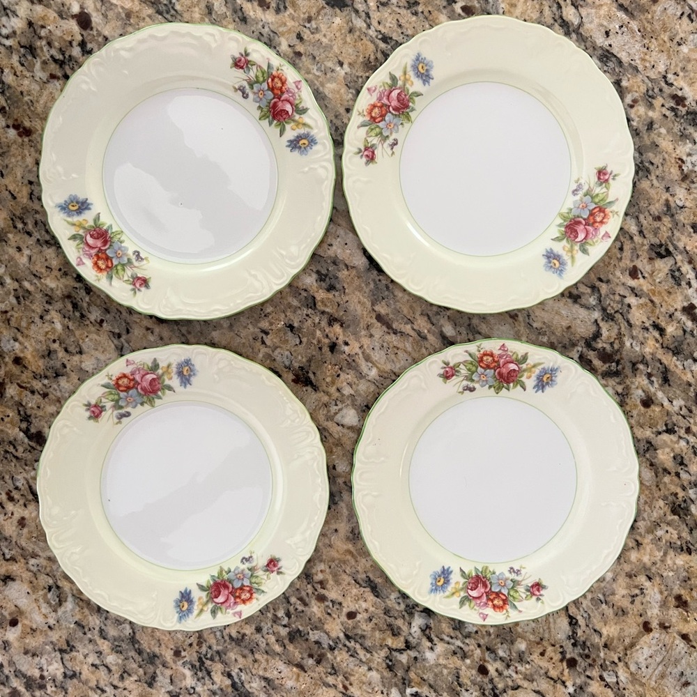 Floral Cream Dessert Plates Set